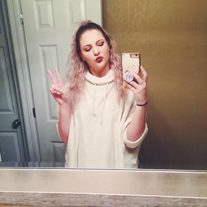 Meet your Posher, Caitlin